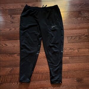 Nike Men’s Dri Fit Running Joggers